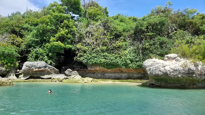 Pesona Pantai Geger di Tengah Kawasan Nusa Dua