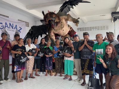 Sambut Nyepi dengan Berbagi Jimbaran Hijaubersama Desa Adat Jimbaran Menyalurkan 100Paket Sembako untuk Lansia di Empat Banjar/ mediabadung